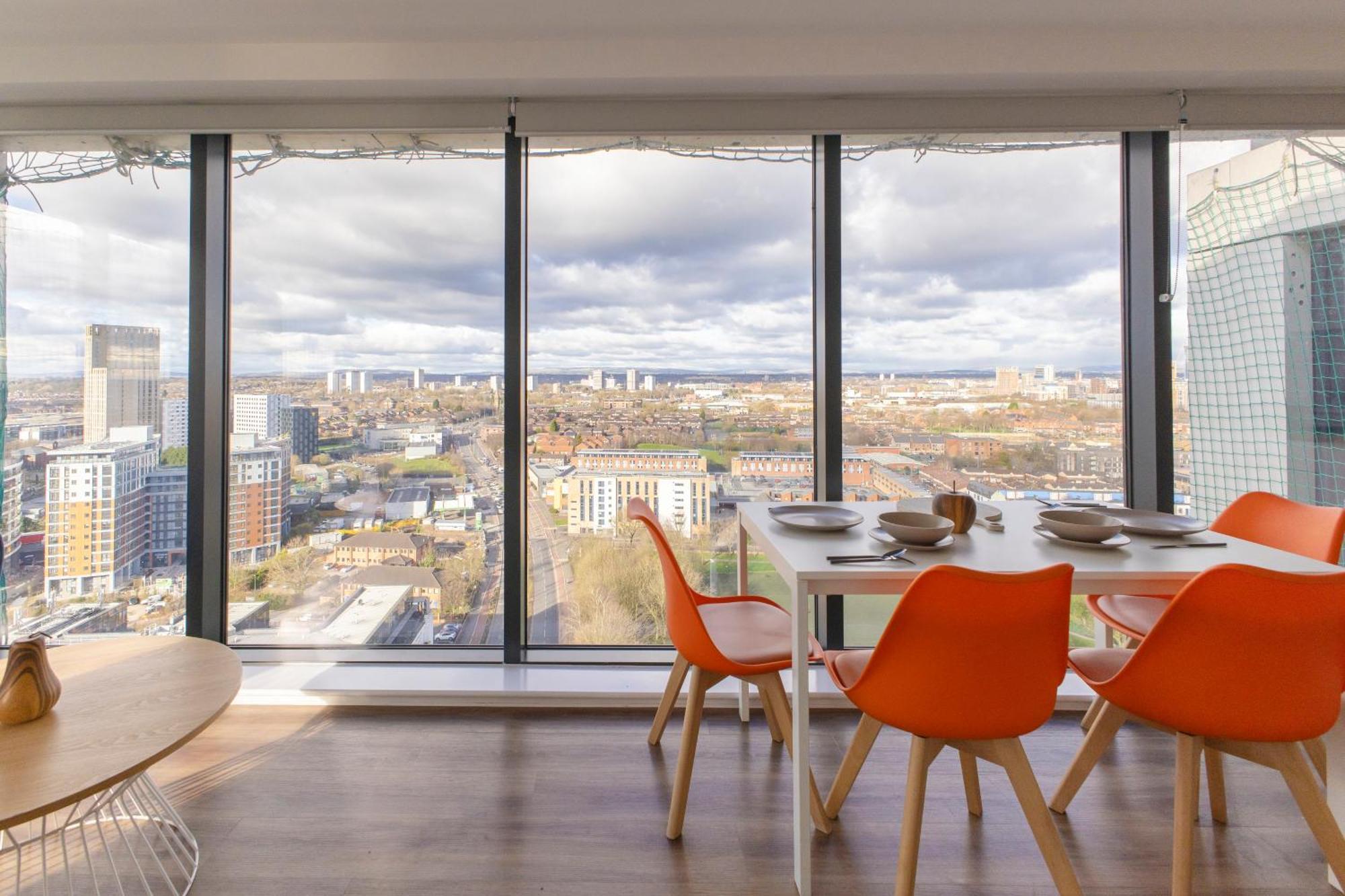 Quayside Penthouse 2 Bedroom Ensuite Near Media City & Manchester United Dış mekan fotoğraf
